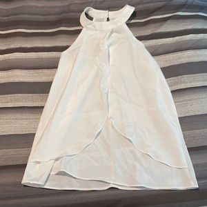 🍾 Pick 3 for $20 White dressy tank top